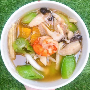 14. แกงเลียงกุ้งสด